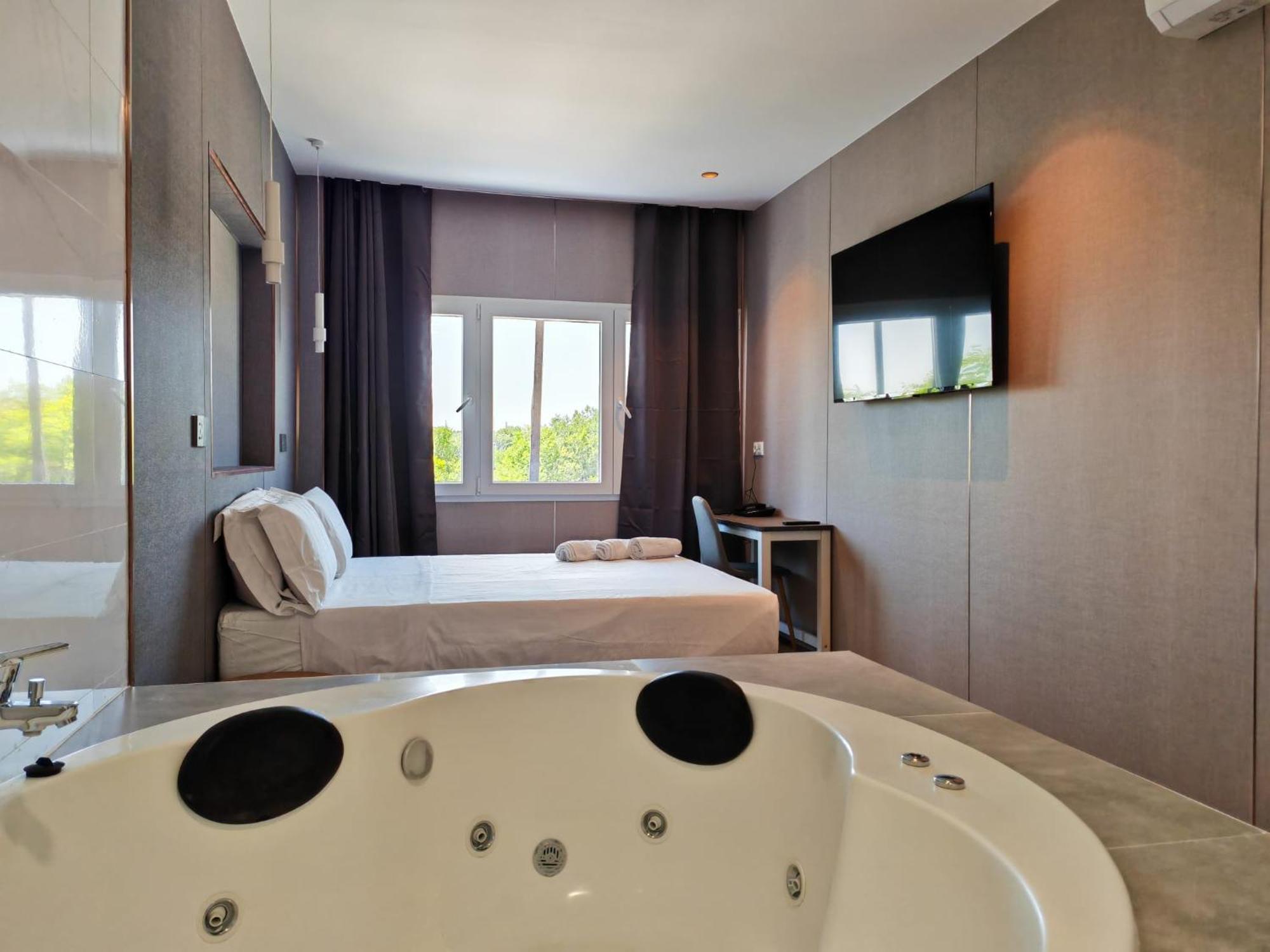 Hotel Golden Alcorcón Buitenkant foto